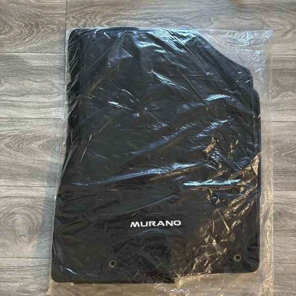 NEW SEALED 2019-2024 Genuine OEM Nissan Murano Carpet Floor Mats 3Pcs 999E2C7000 - Picture 4 of 5